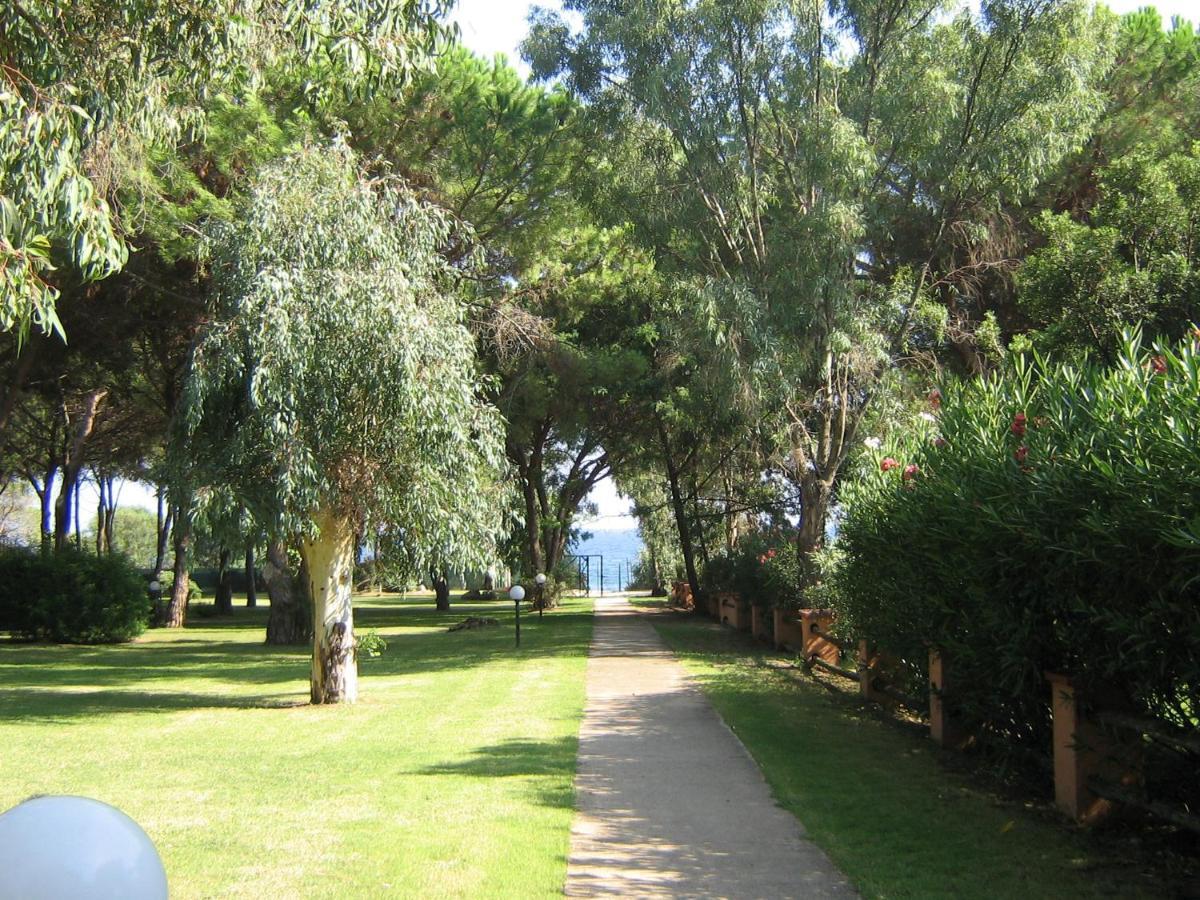 Baia Delle Palme Beach Santa Margherita di Pula Exterior photo
